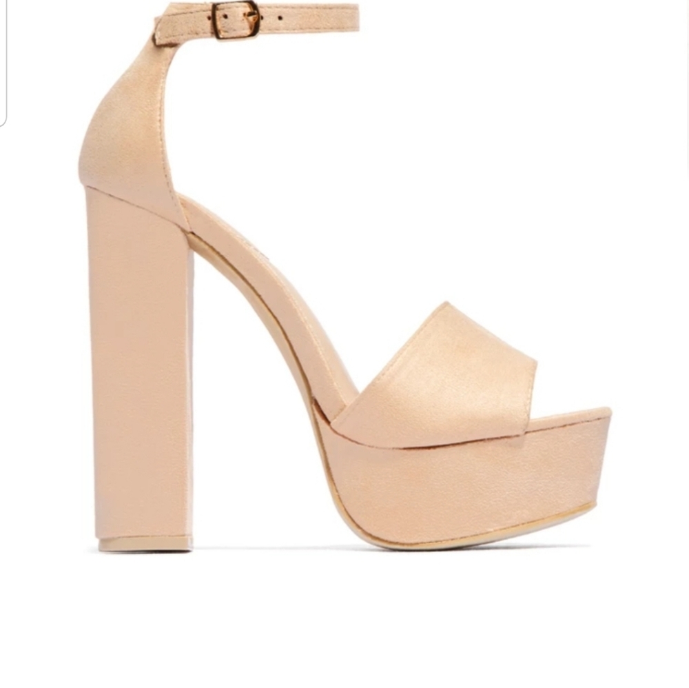Platform Heels.. Multiple Colors 🤩